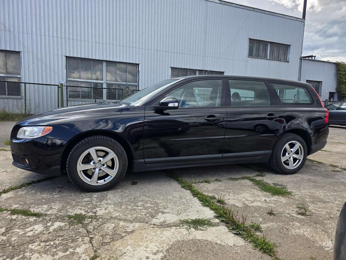 Volvo V70, 2.0 l., Универсал