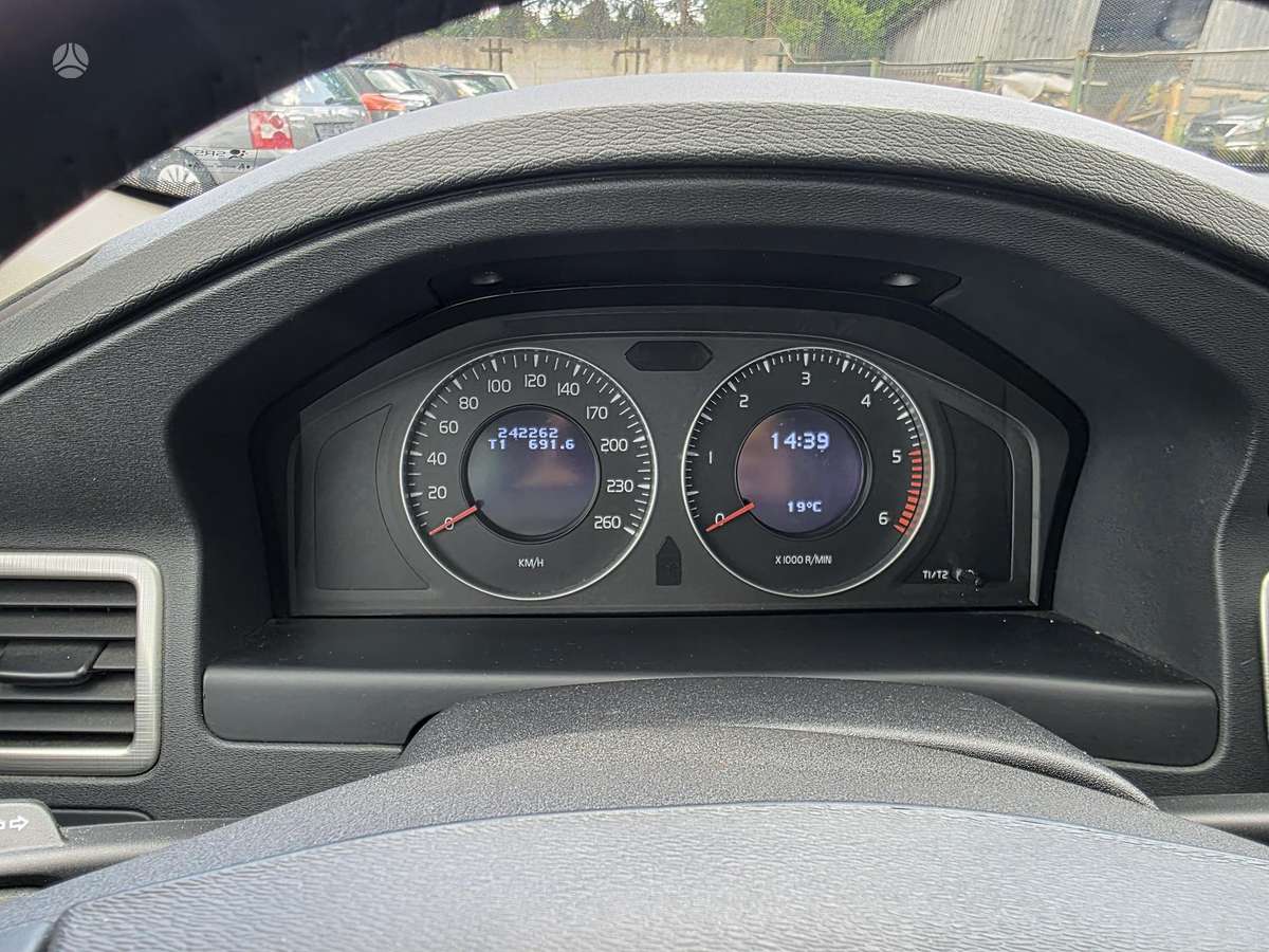 Volvo V70, 2.0 l., Универсал