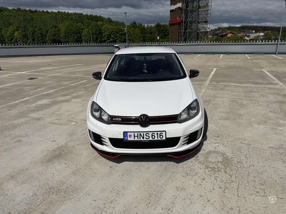Volkswagen Golf - 9
