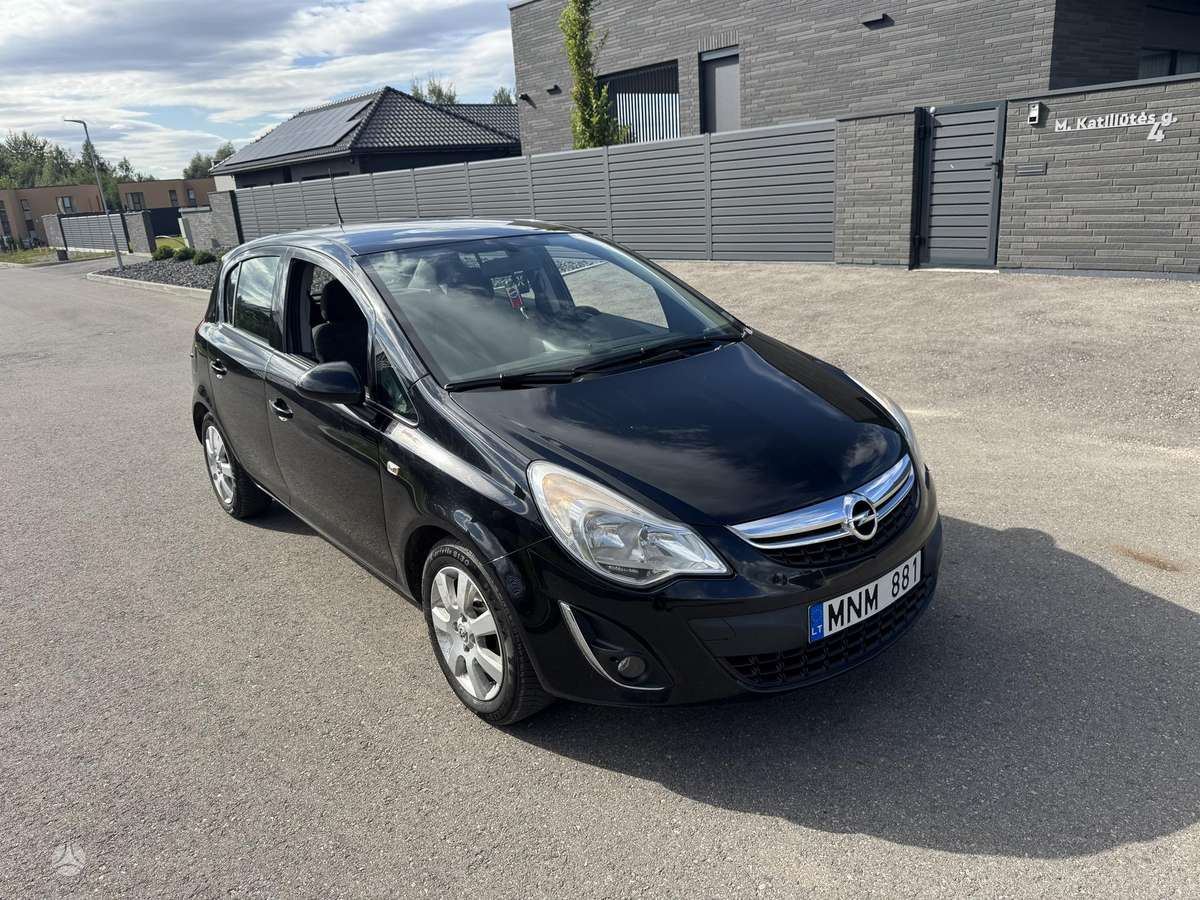 Opel Corsa, 1.3 l., Хэтчбек