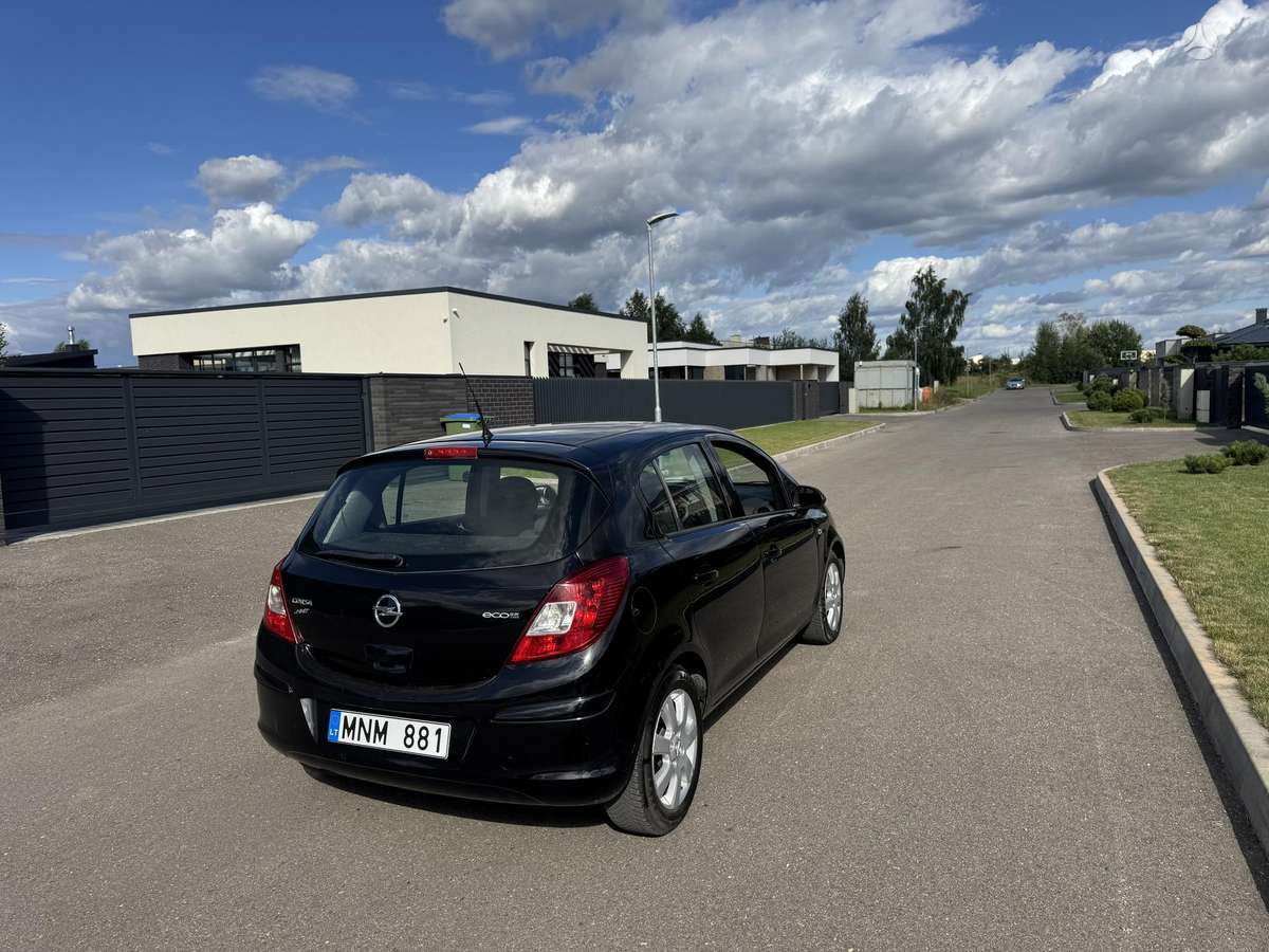 Opel Corsa, 1.3 l., Хэтчбек