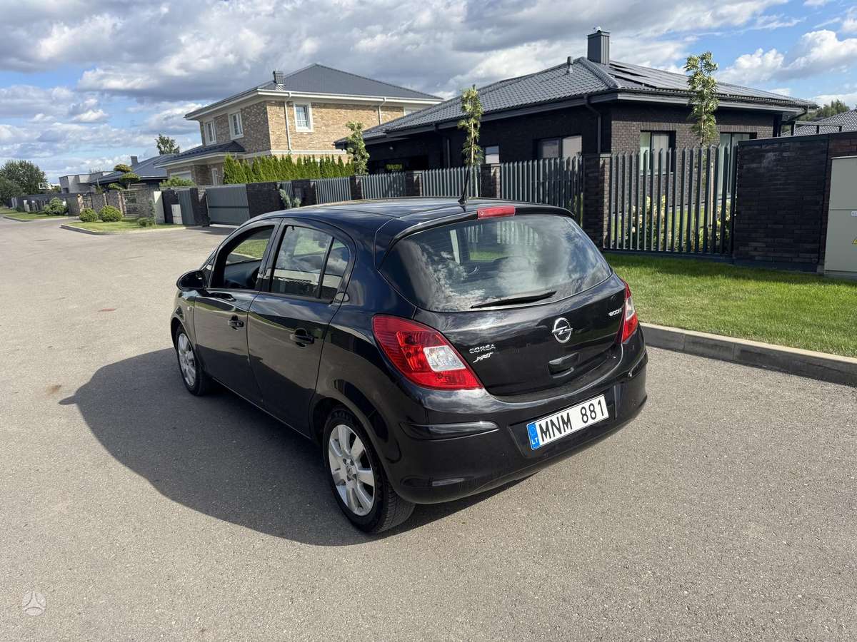 Opel Corsa, 1.3 l., Хэтчбек