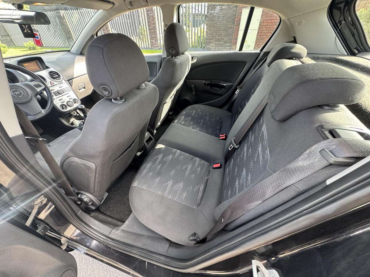 Opel Corsa, 1.3 l., Хэтчбек