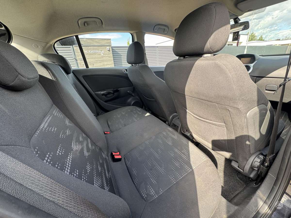 Opel Corsa, 1.3 l., Хэтчбек