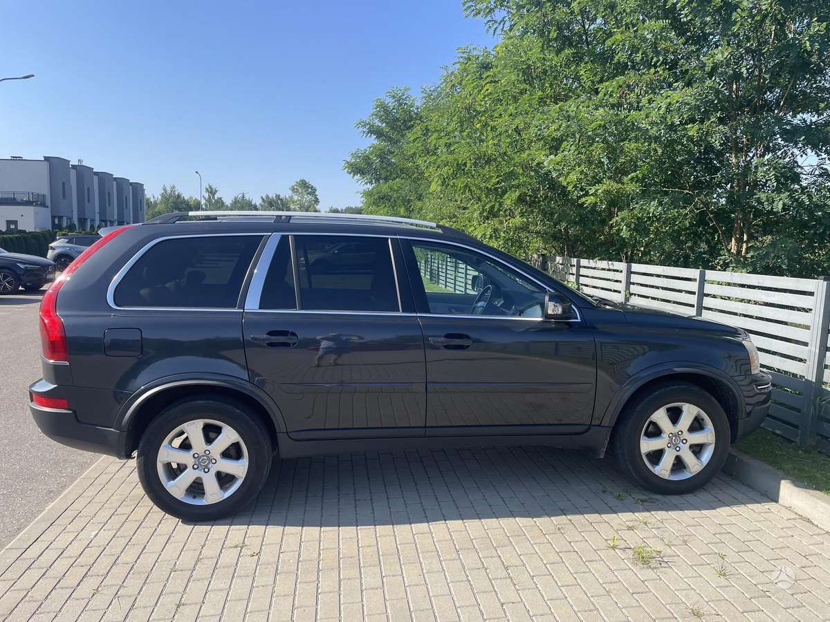 Volvo XC90 - 4