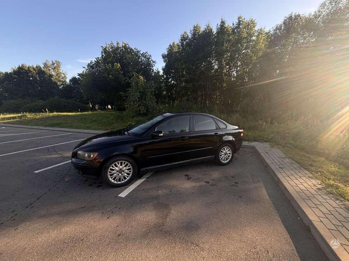 Volvo S40, 2.0 l., Седан