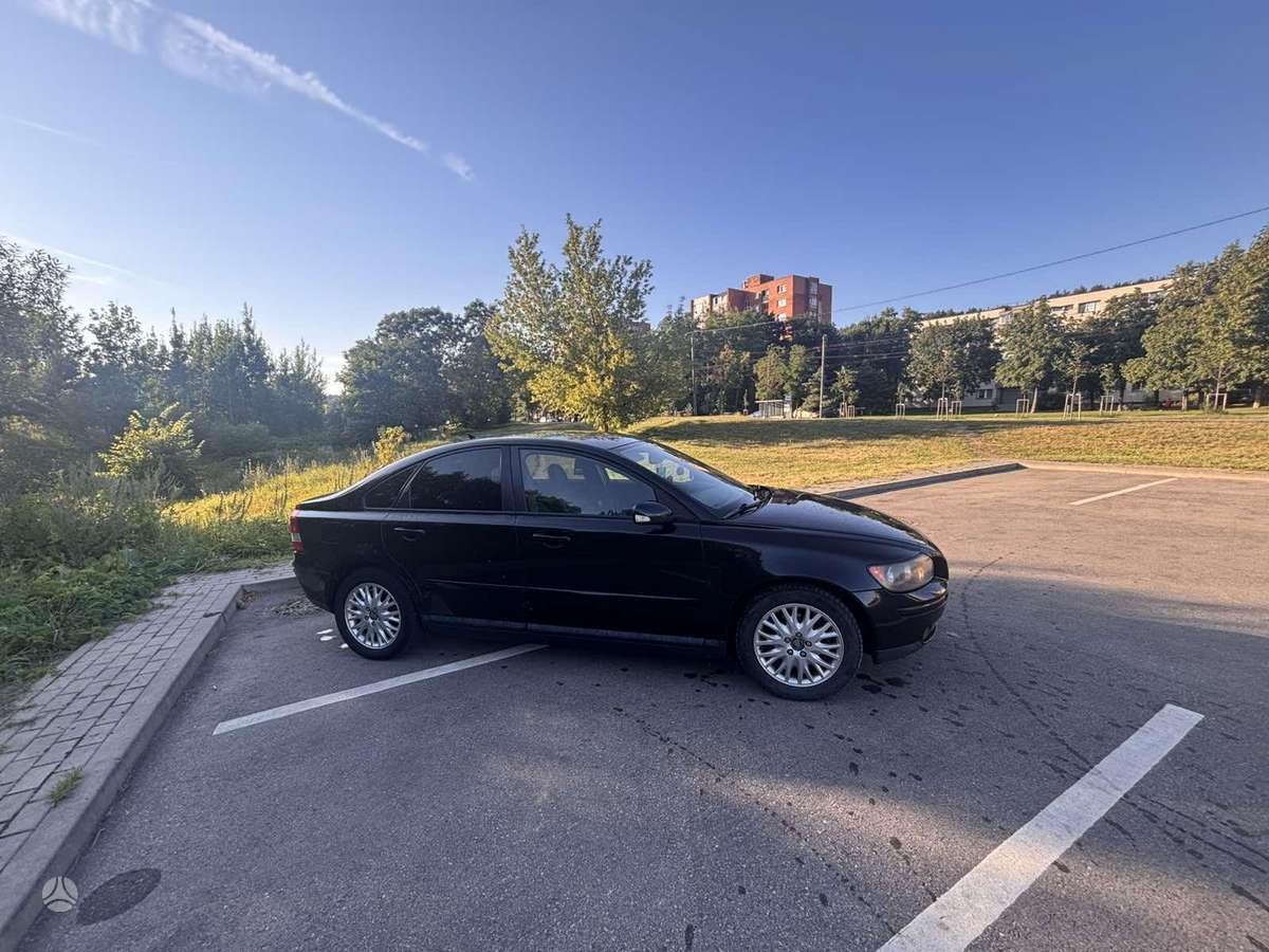 Volvo S40, 2.0 l., Седан
