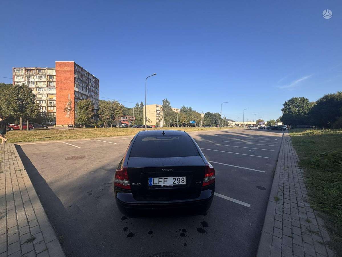 Volvo S40, 2.0 l., Седан