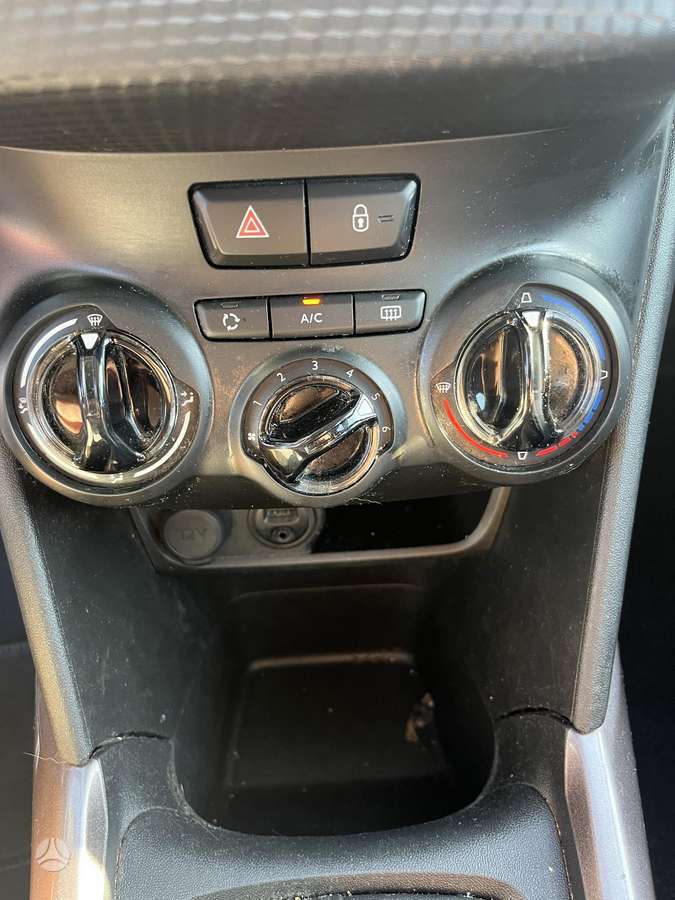 Peugeot 2008, 1.2 l., Универсал