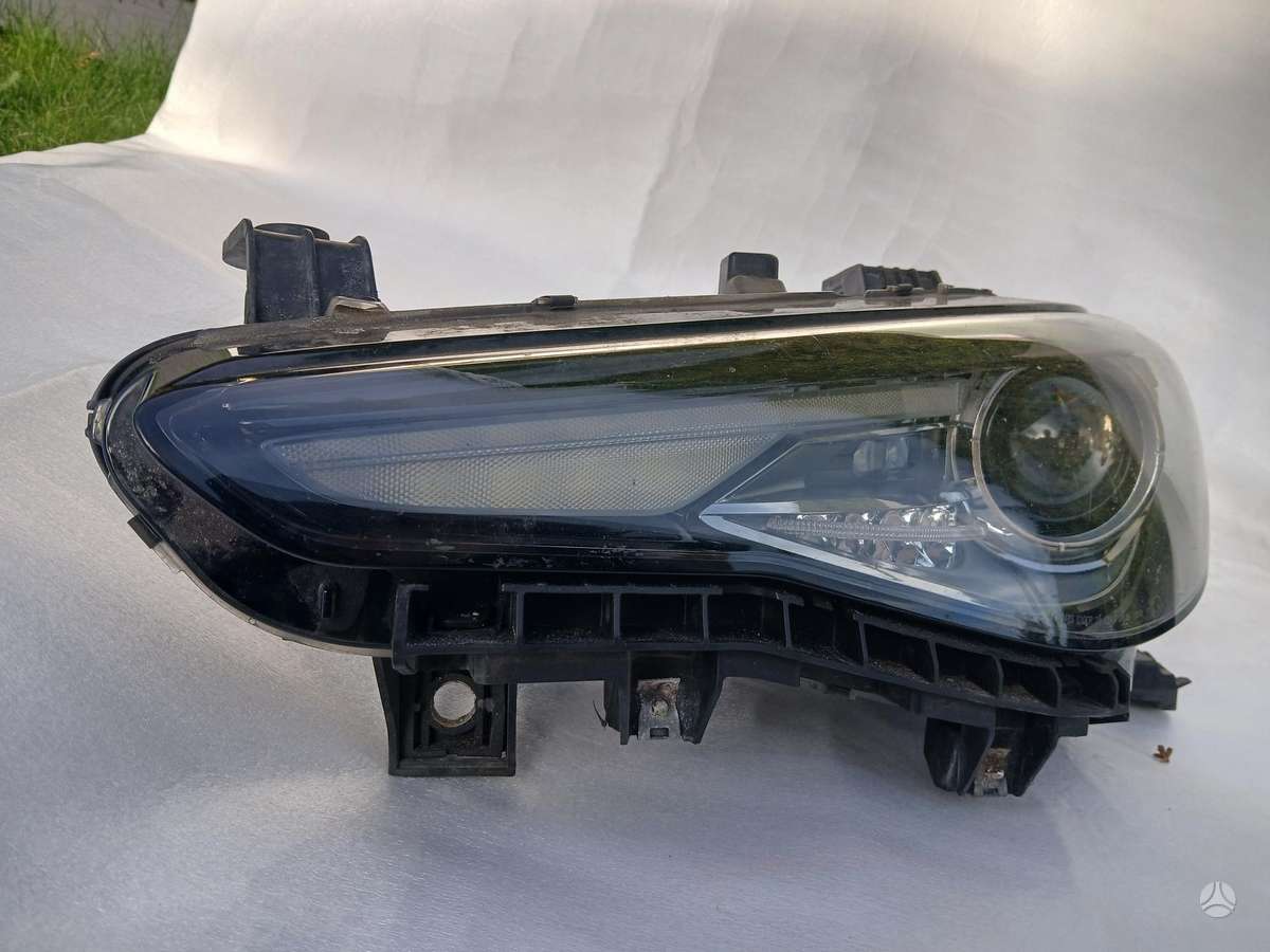 Alfa Romeo Giulia lights