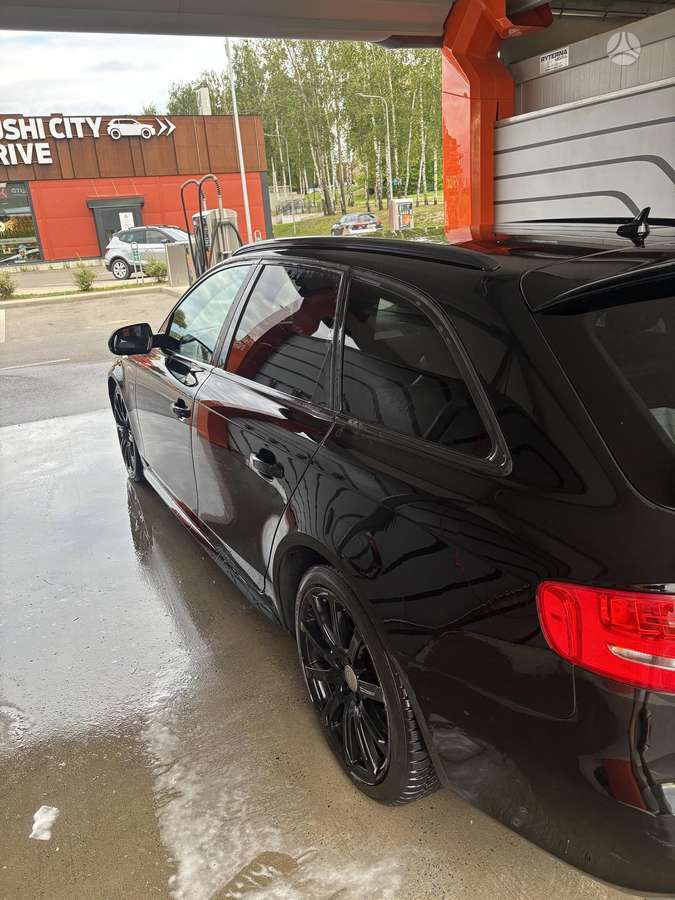 Audi A4, 2.0 l., Универсал