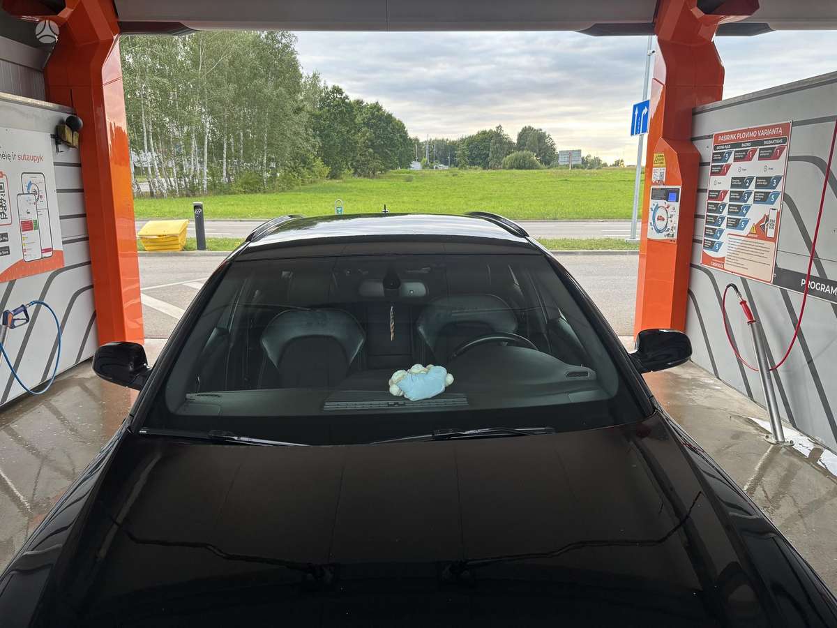 Audi A4, 2.0 l., Универсал