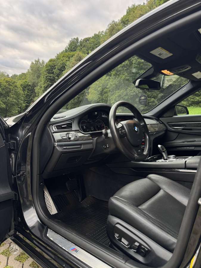 BMW 740, 3.0 l., Седан