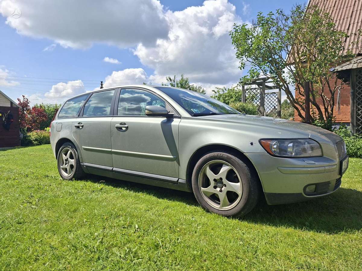 Volvo V50 - 2