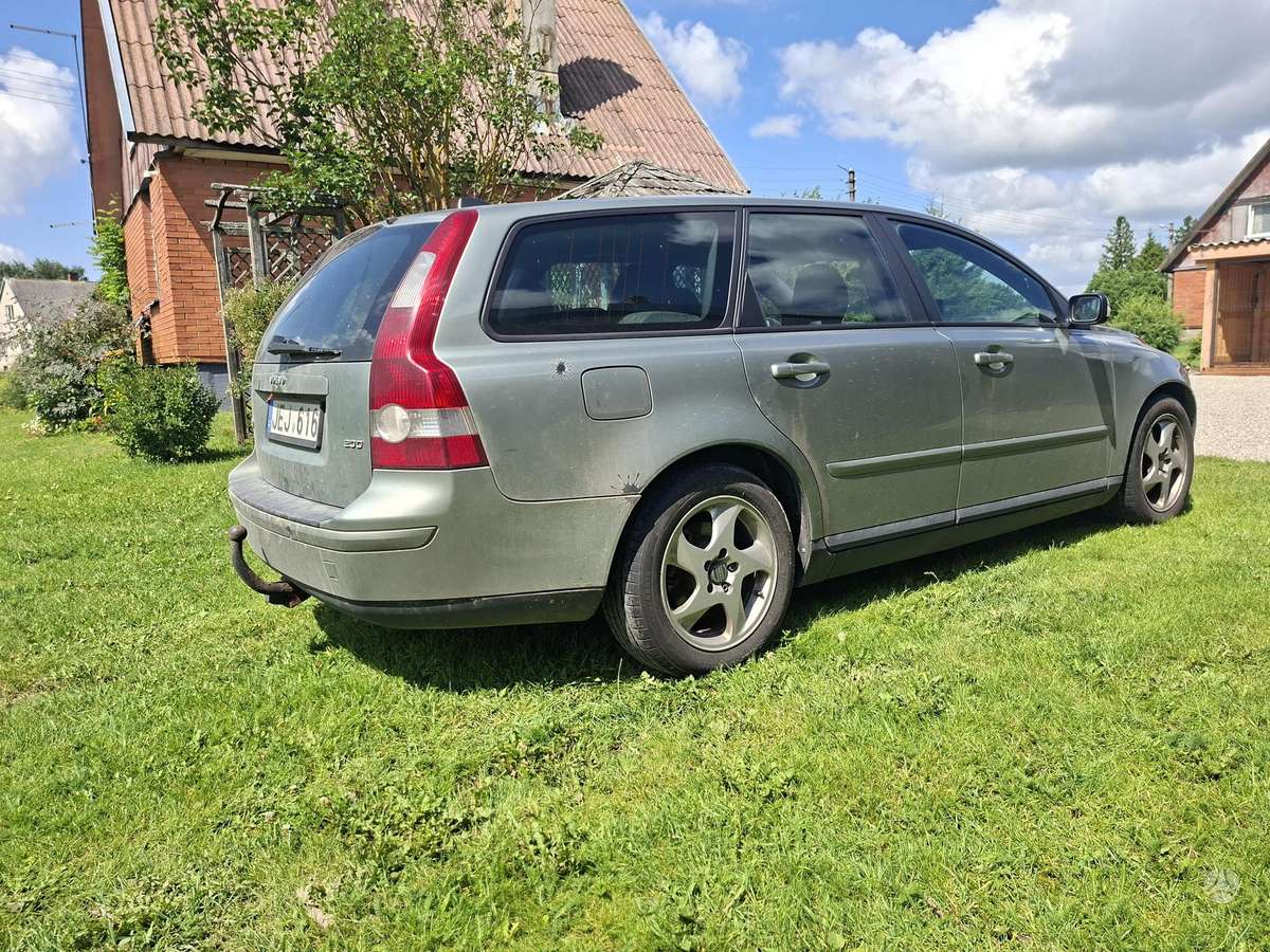 Volvo V50 - 4