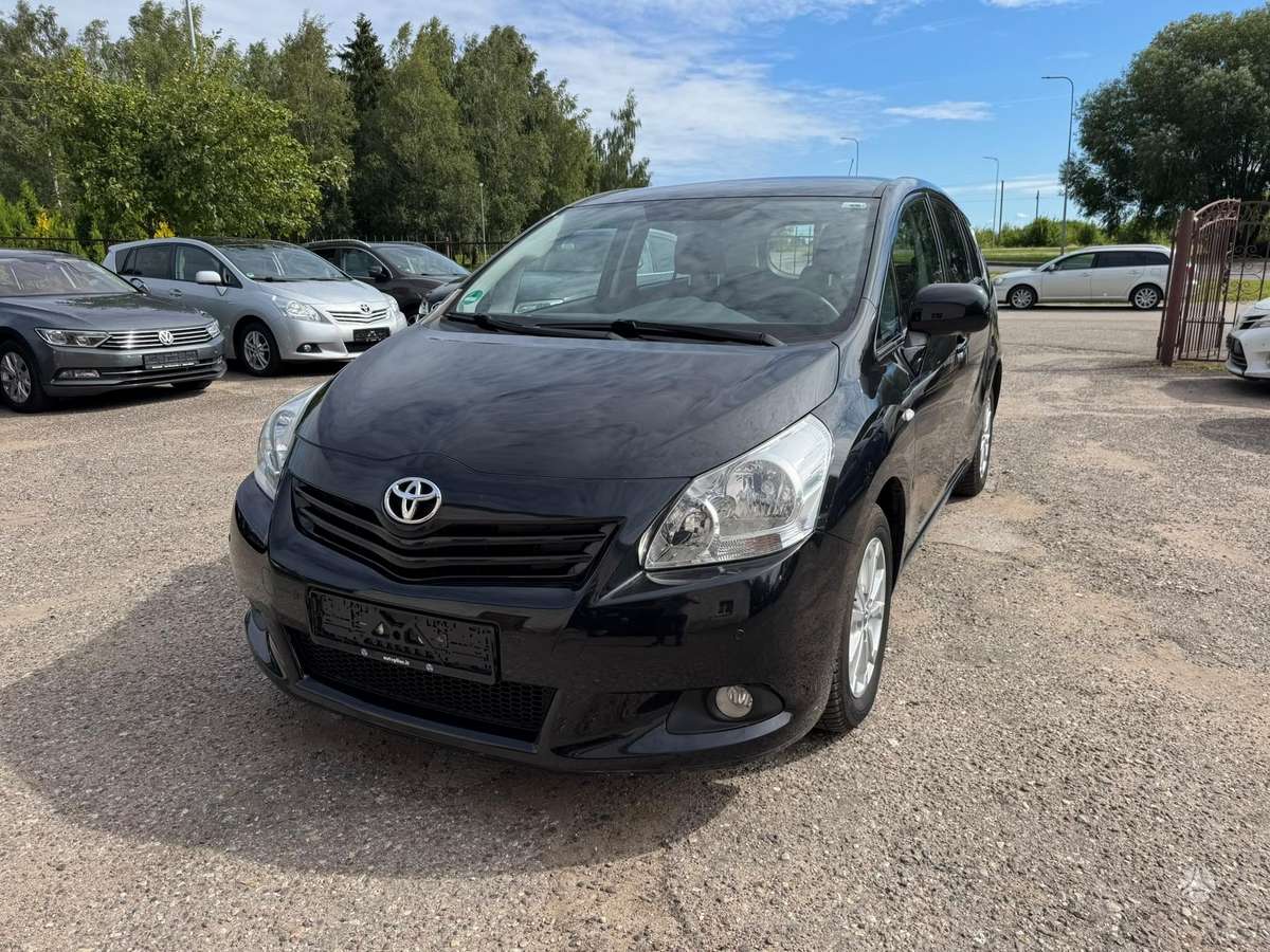 Toyota Verso - 2