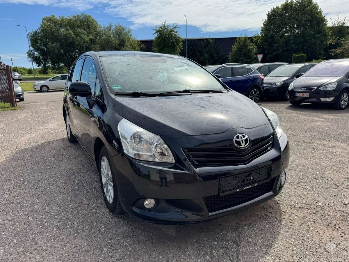 Toyota Verso - 3