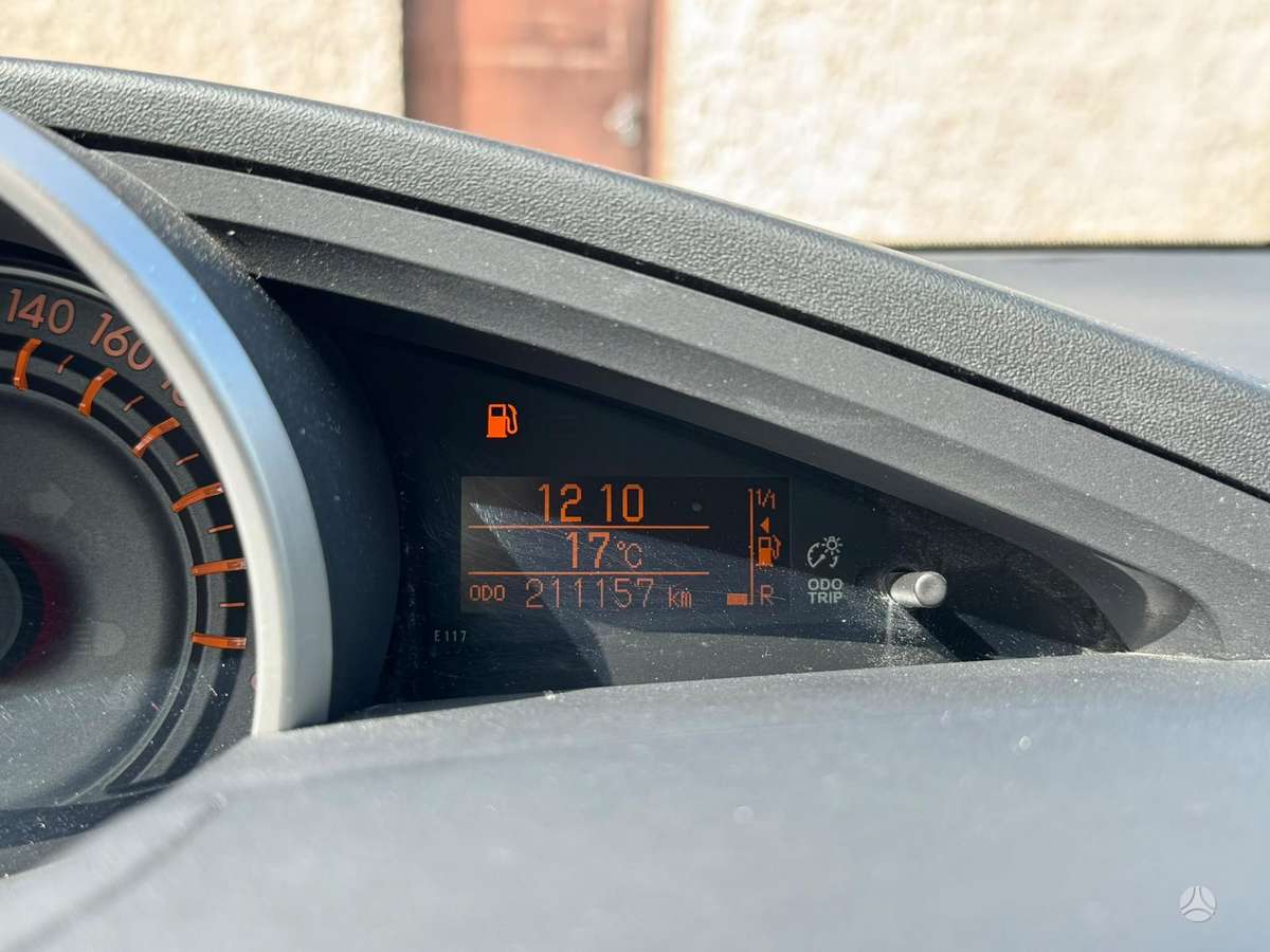 Toyota Verso - 11