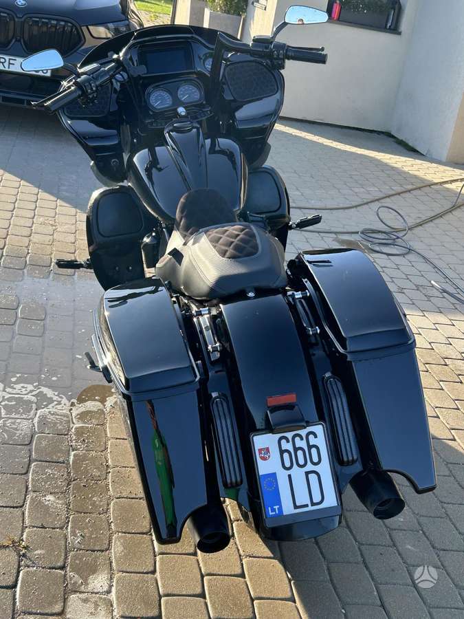 Harley-Davidson Road Glide, чопперы / круизеры / custom
