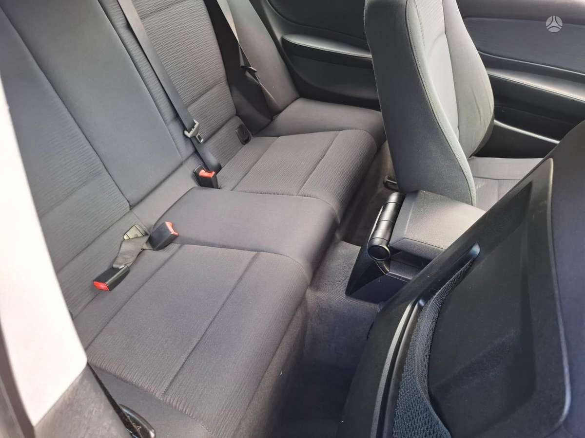 BMW 120, 2.0 l., hatchback