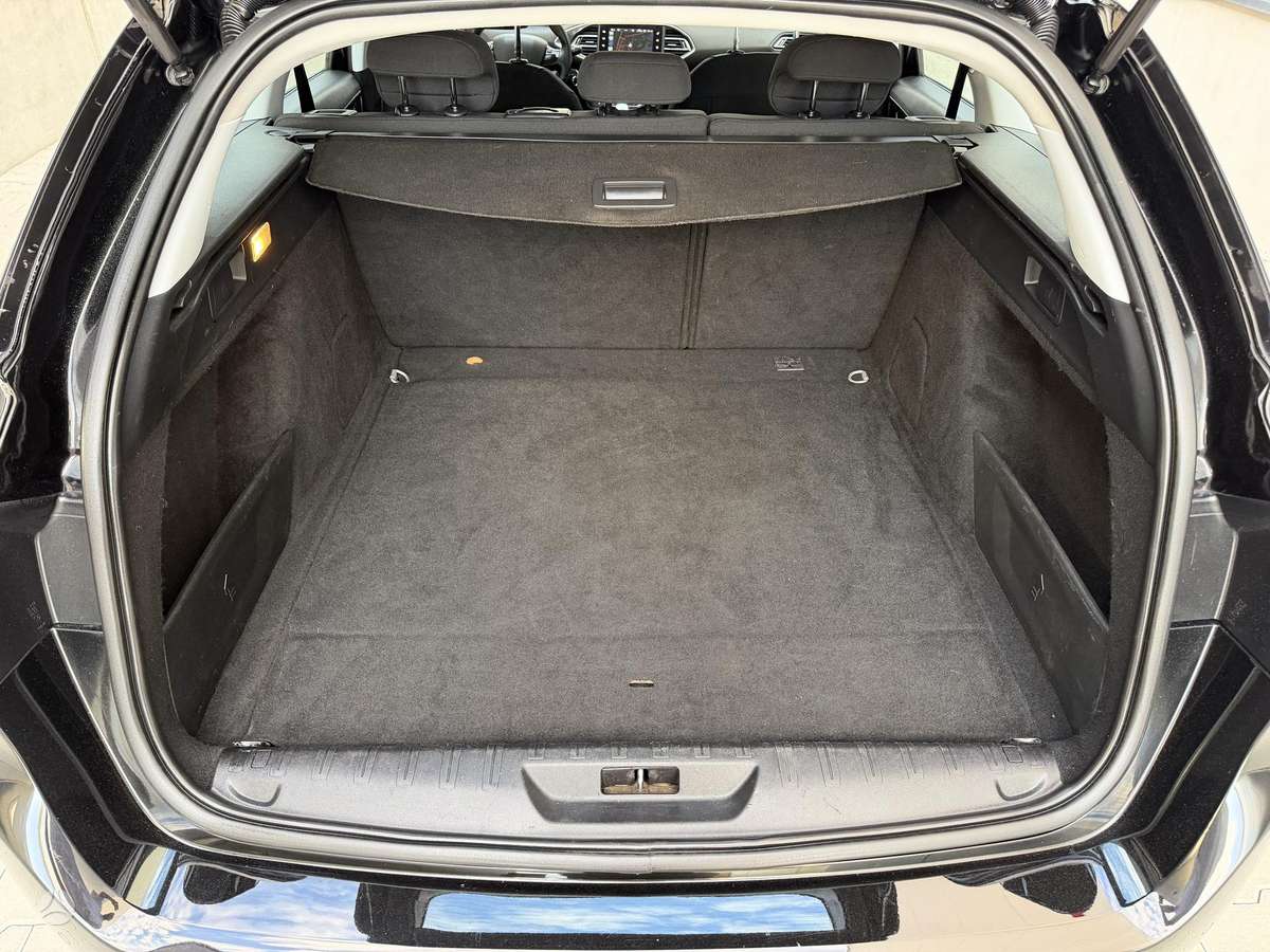 Peugeot 308, 1.6 l., Универсал