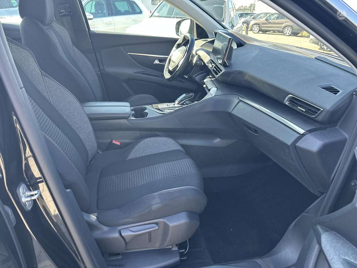 Peugeot 3008 - 8