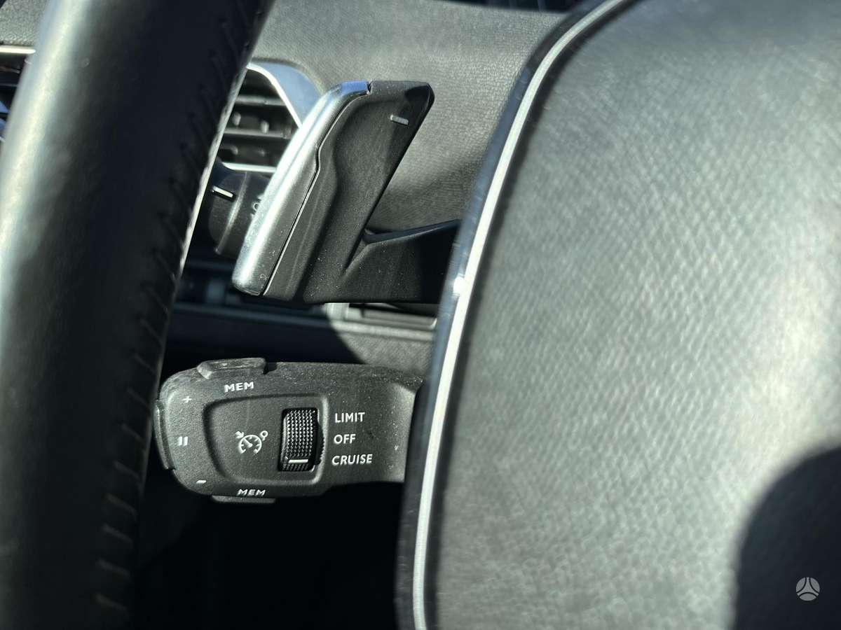Peugeot 3008 - 11