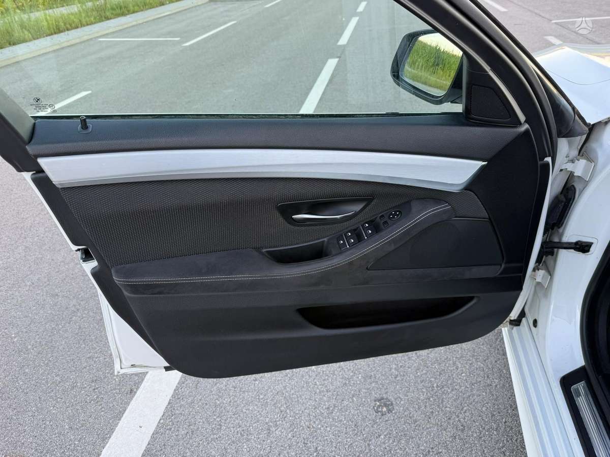 BMW 520, 2.0 l., wagon