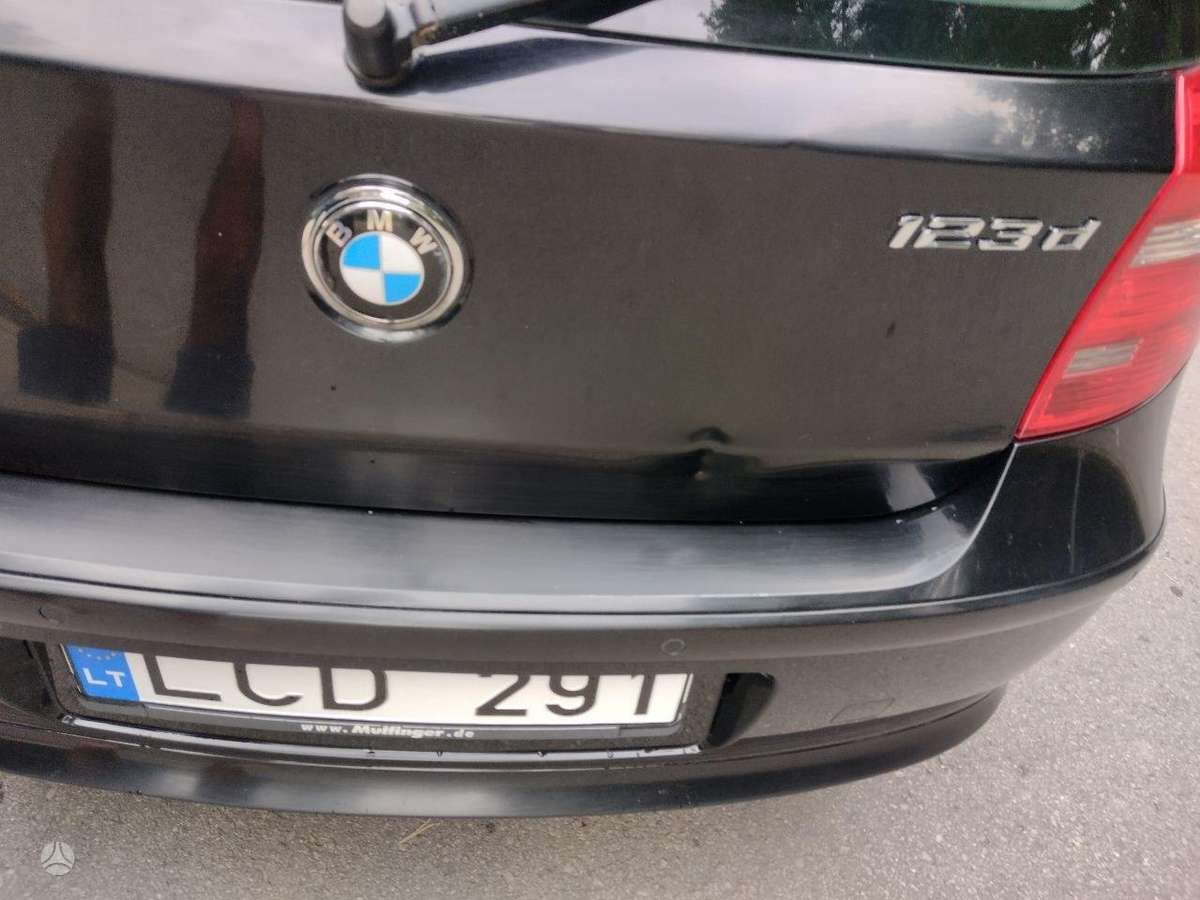 BMW 123, 2.0 l., hatchback