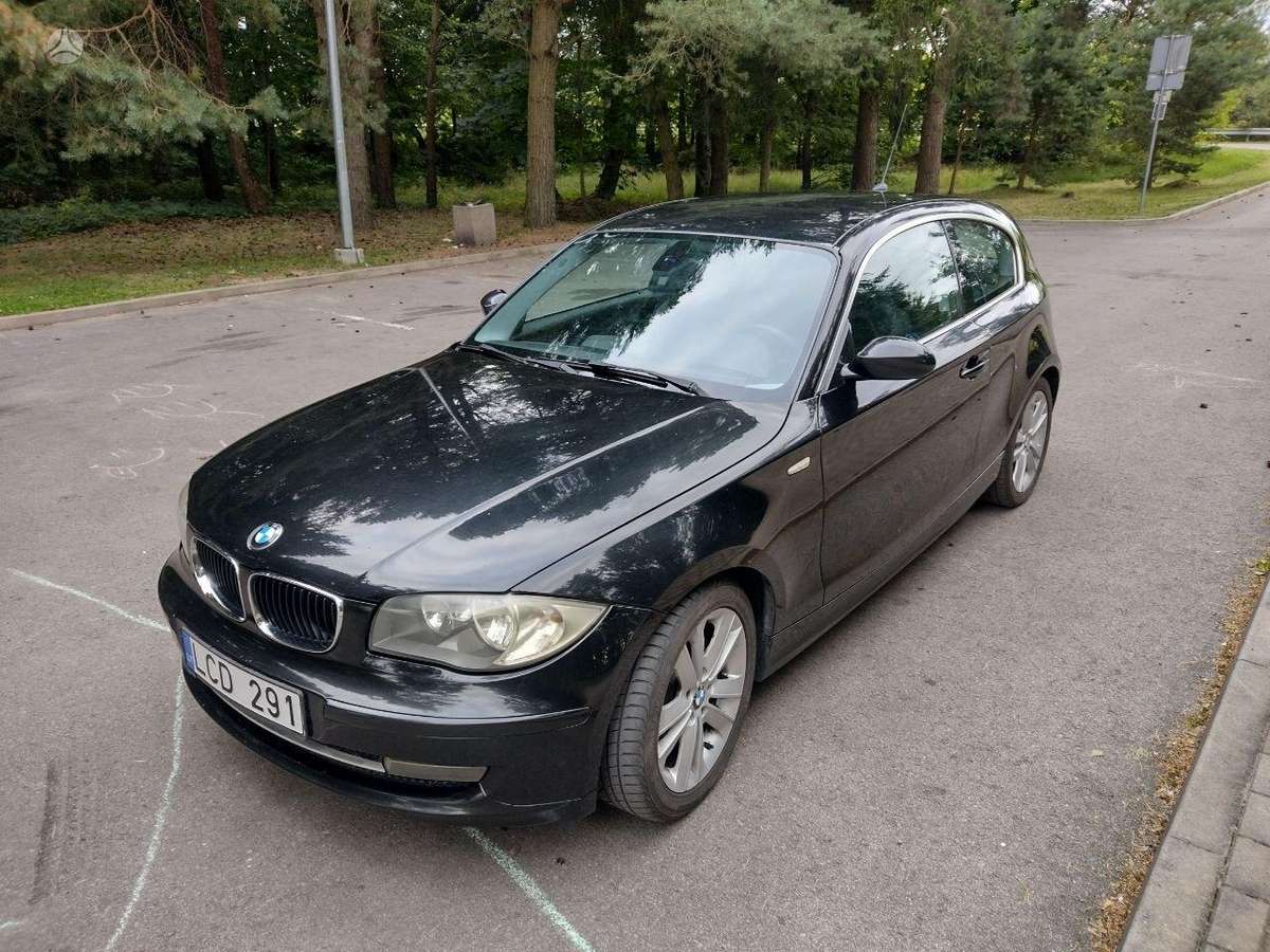 BMW 123, 2.0 l., hatchback