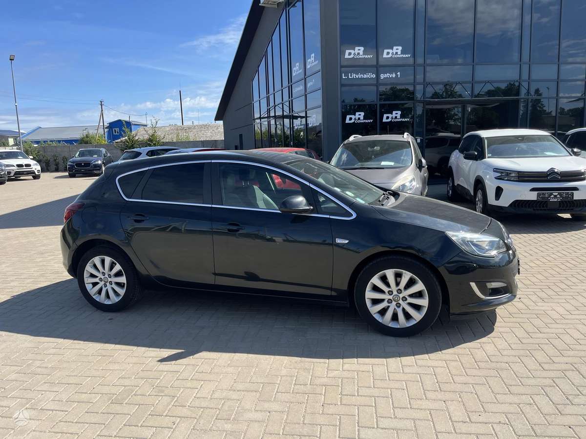 Opel Astra, 1.7 l., hatchback
