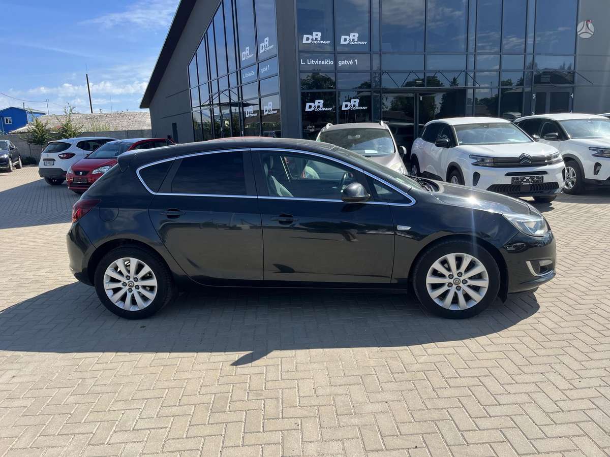 Opel Astra, 1.7 l., hatchback