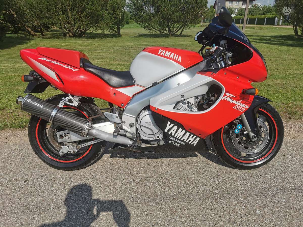 Yamaha YZF 1000cc, superbikes