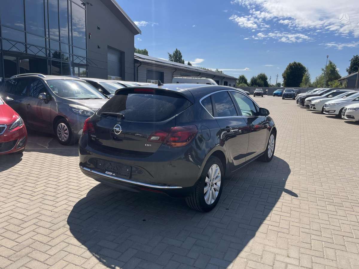 Opel Astra, 1.7 l., hatchback