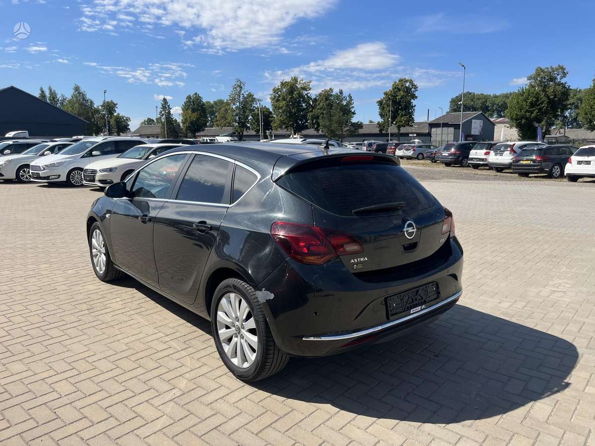 Opel Astra, 1.7 l., hatchback