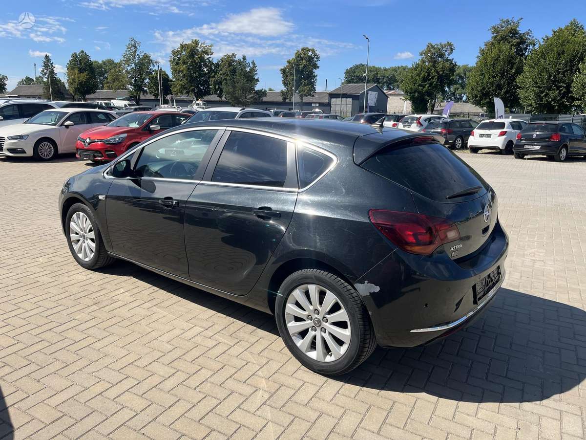 Opel Astra, 1.7 l., hatchback