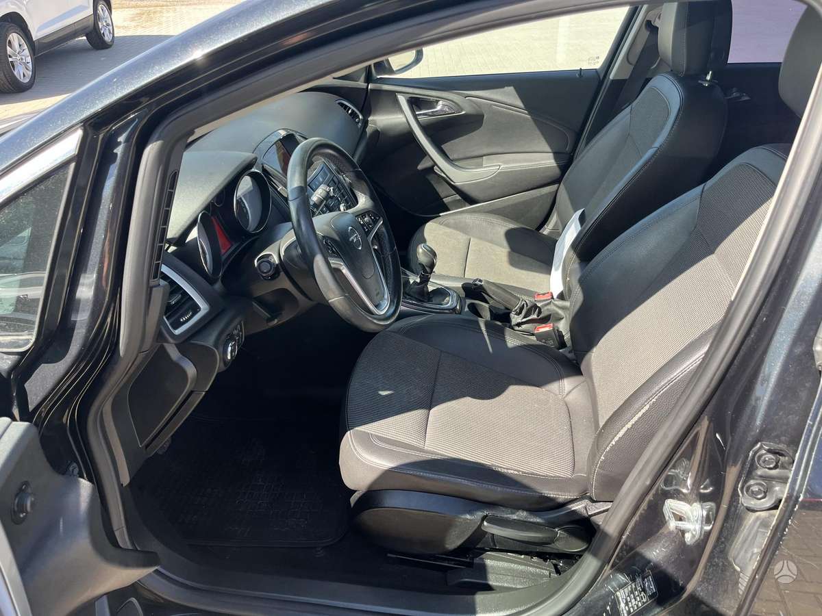 Opel Astra, 1.7 l., hatchback