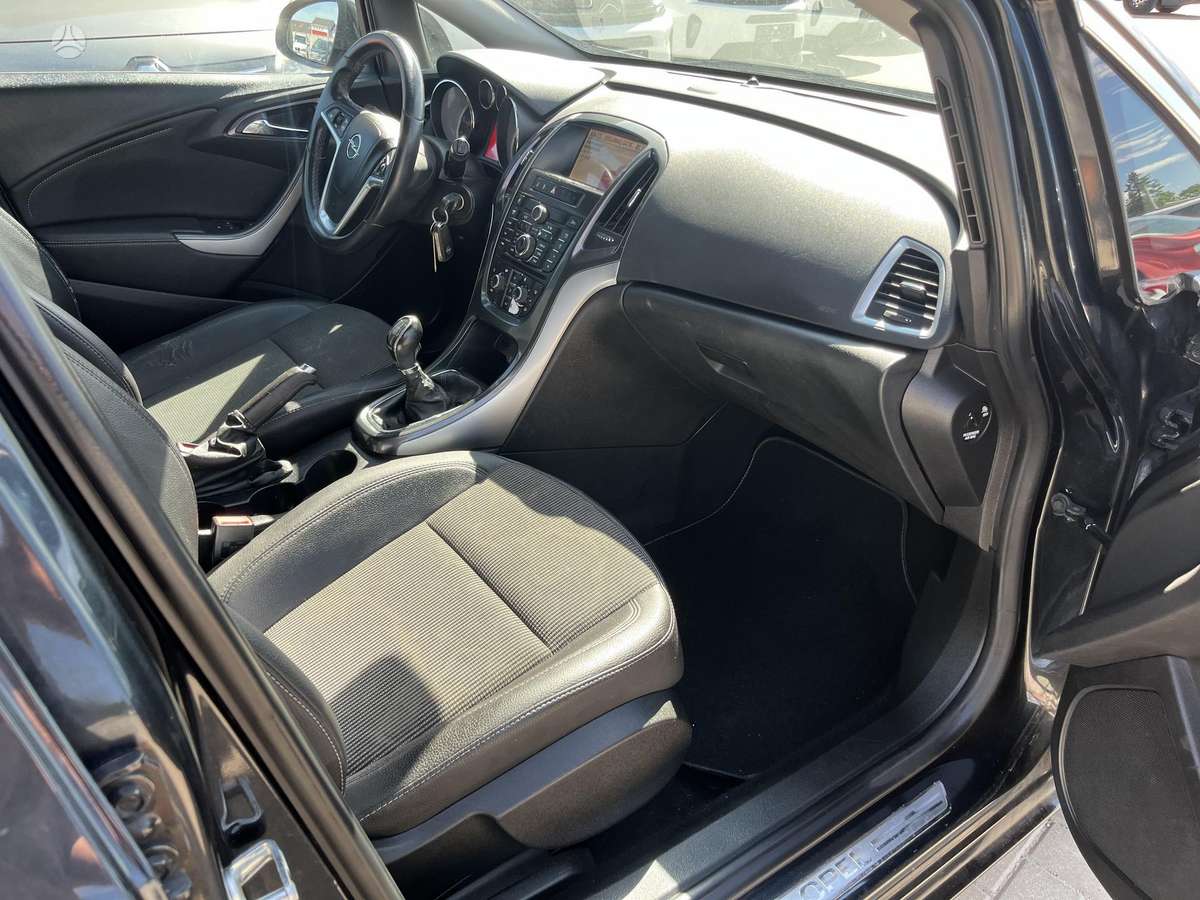 Opel Astra, 1.7 l., hatchback