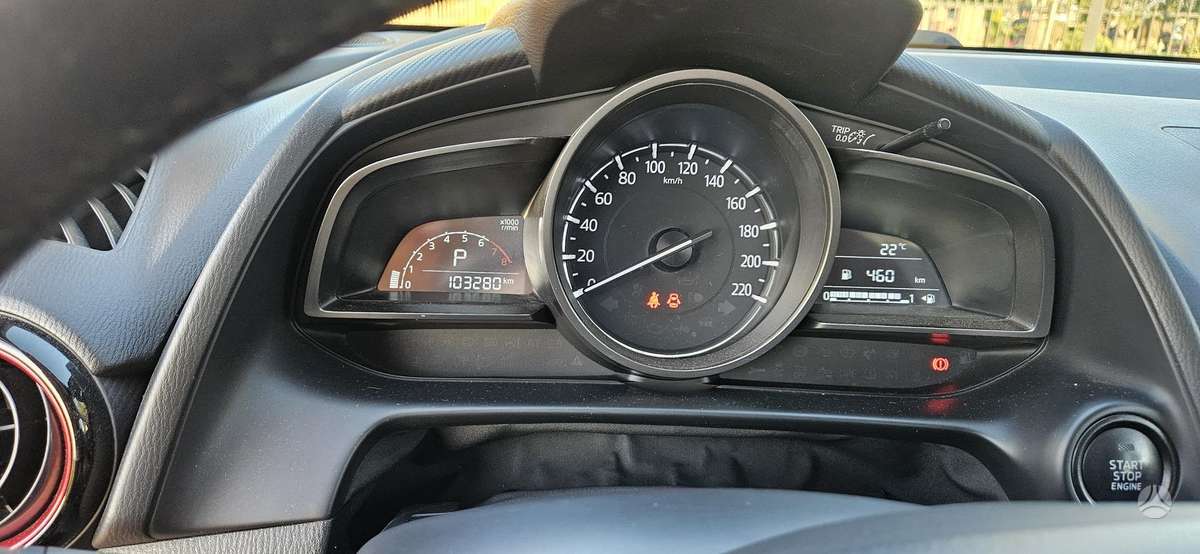 Mazda CX-3, 2.0 l., off-road / crossover