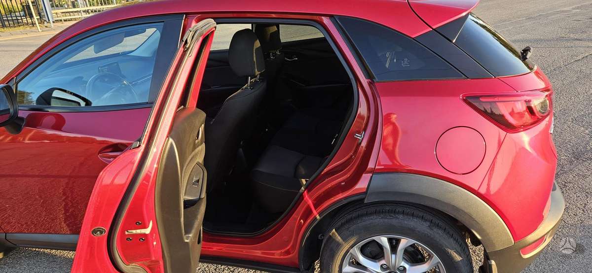 Mazda CX-3, 2.0 l., off-road / crossover
