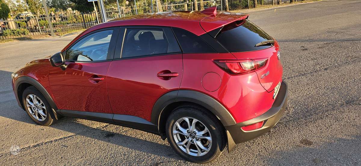 Mazda CX-3, 2.0 l., off-road / crossover