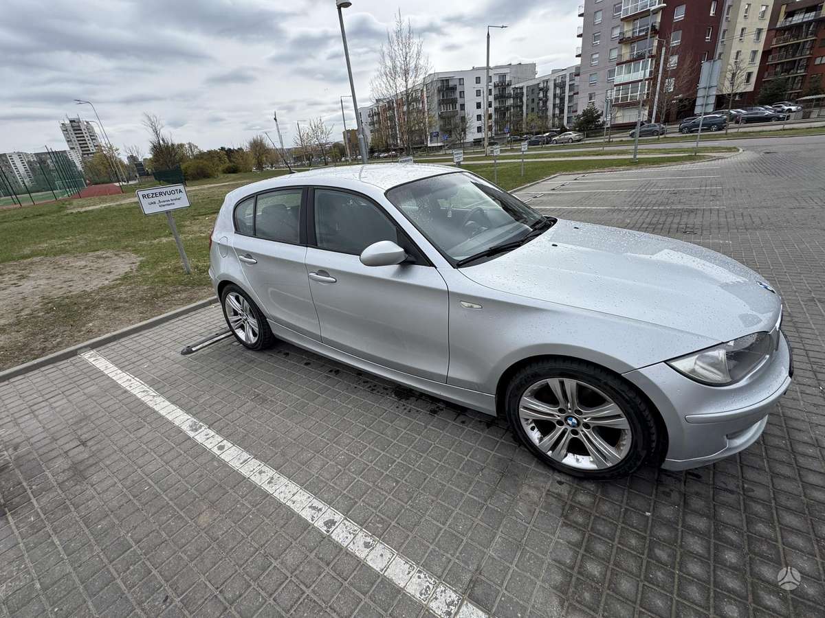 BMW 118, 2.0 l., Хэтчбек
