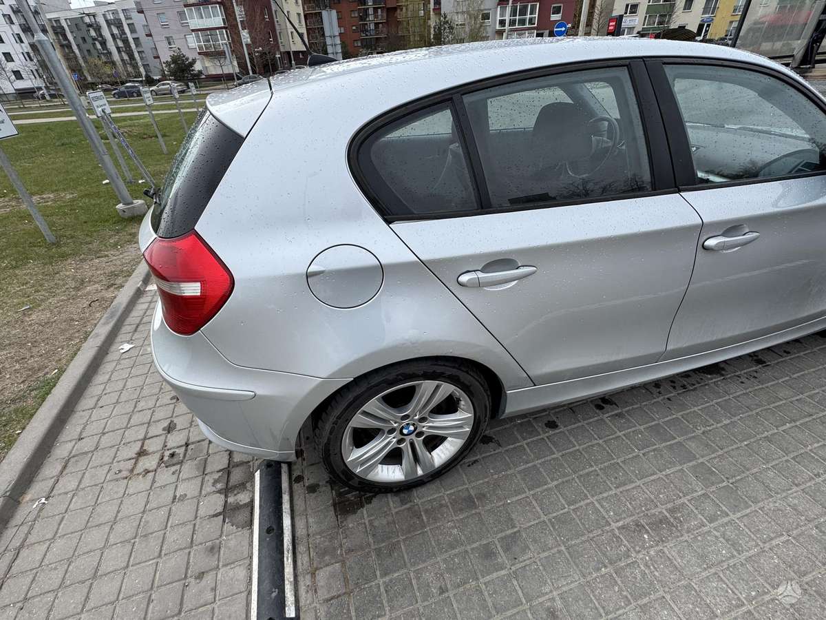 BMW 118, 2.0 l., Хэтчбек