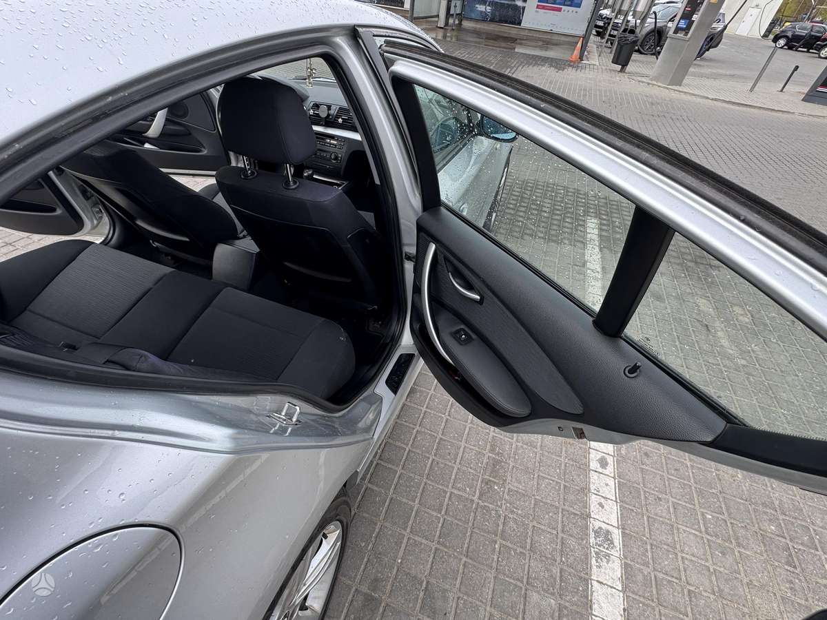 BMW 118, 2.0 l., hatchback