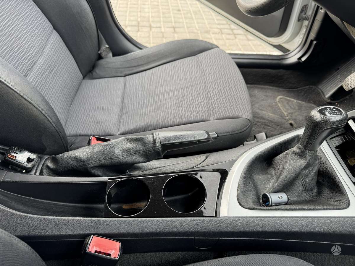 BMW 118, 2.0 l., Хэтчбек