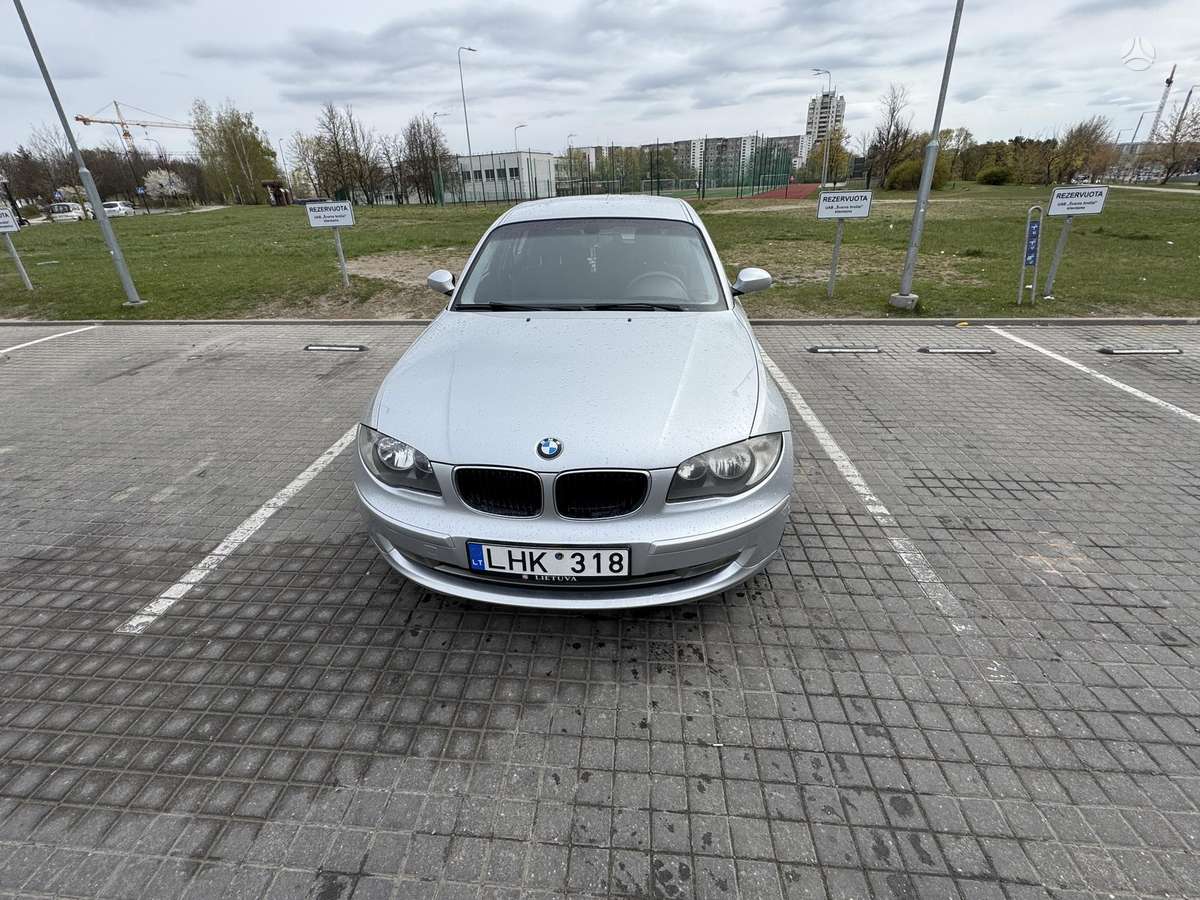 BMW 118, 2.0 l., hatchback