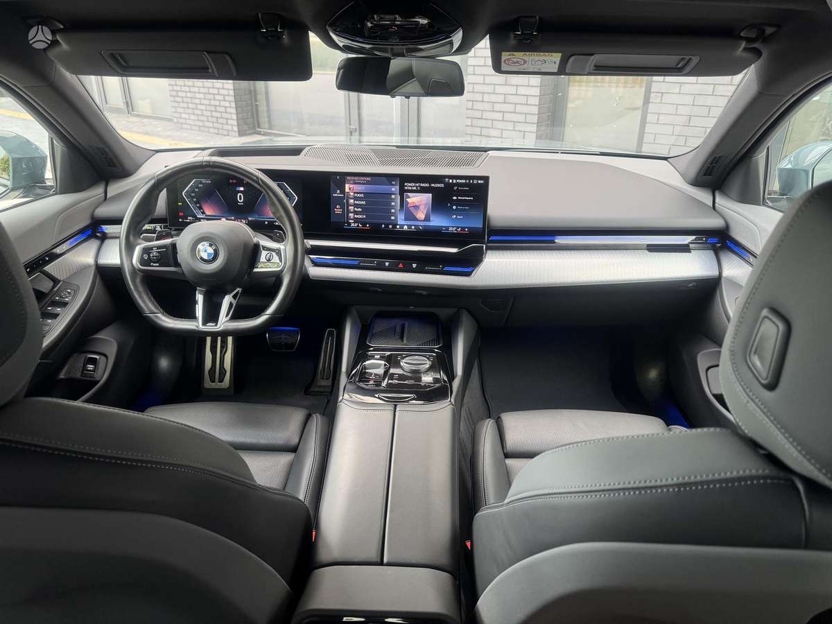 BMW 520, 2.0 l., Седан