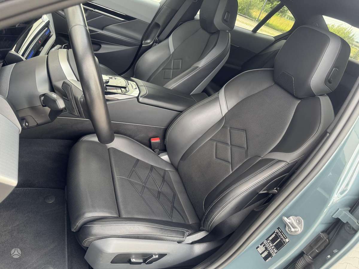 BMW 520, 2.0 l., Седан
