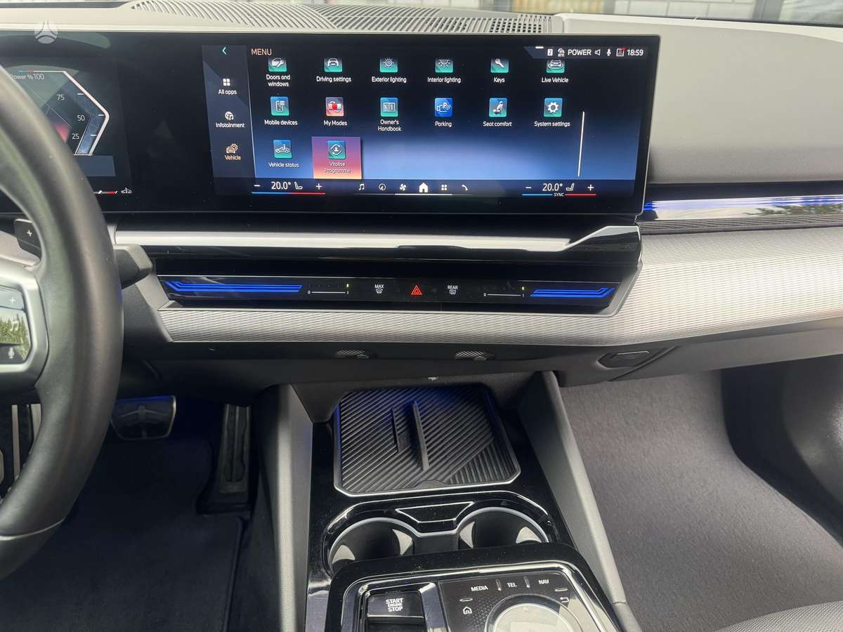 BMW 520, 2.0 l., Седан