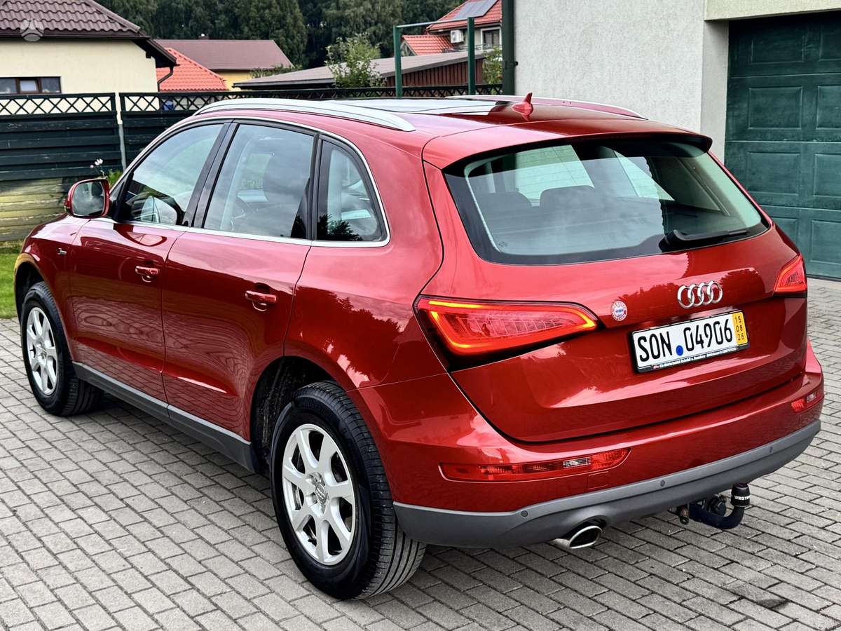 Audi Q5, off-road / crossover